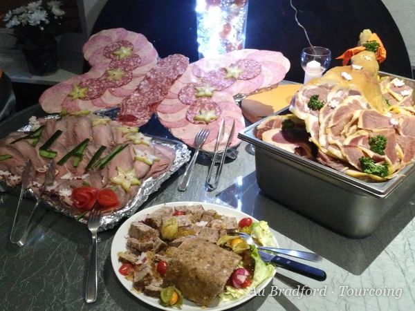 Buffet de charcuteries et terrines pour une réception